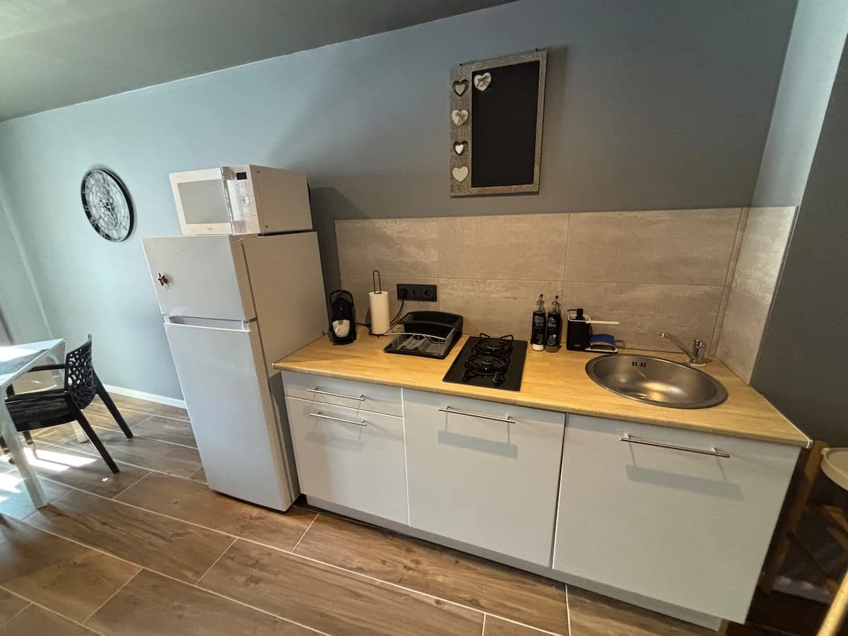 Cuisine aménagée du logement Le 67 Nuances à Châtenois